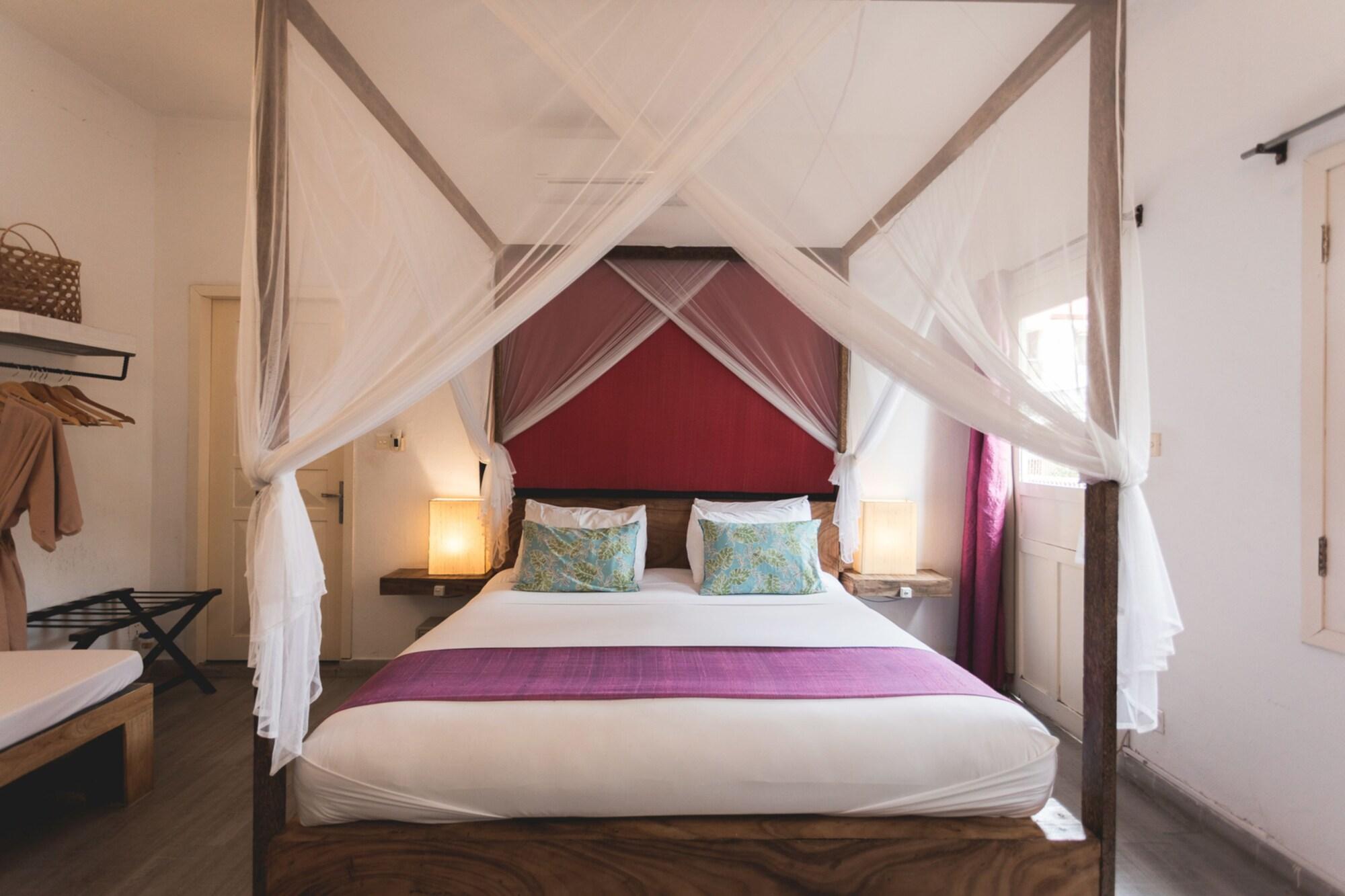 Blue Lime Phnom Penh Hotel Екстериор снимка