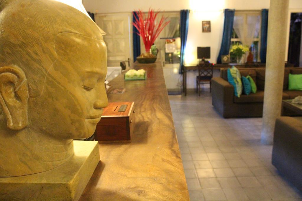 Blue Lime Phnom Penh Hotel Екстериор снимка