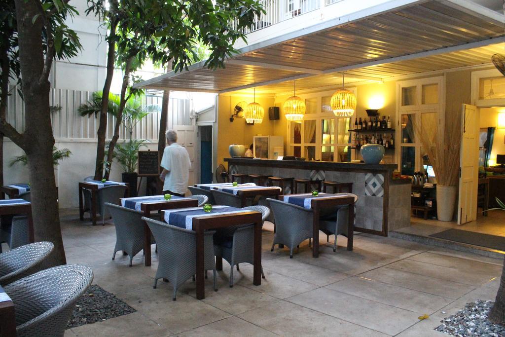 Blue Lime Phnom Penh Hotel Екстериор снимка