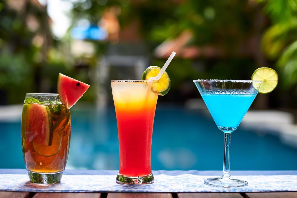 Blue Lime Phnom Penh Hotel Екстериор снимка