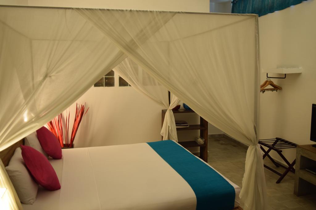 Blue Lime Phnom Penh Hotel Екстериор снимка