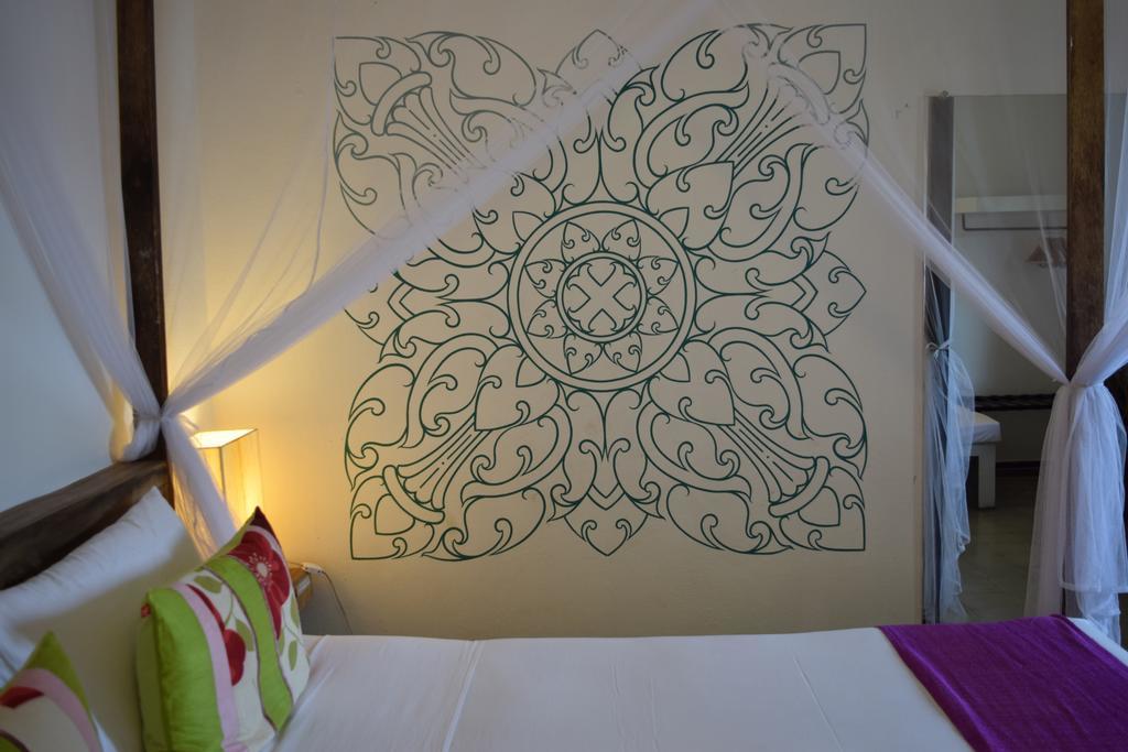 Blue Lime Phnom Penh Hotel Екстериор снимка