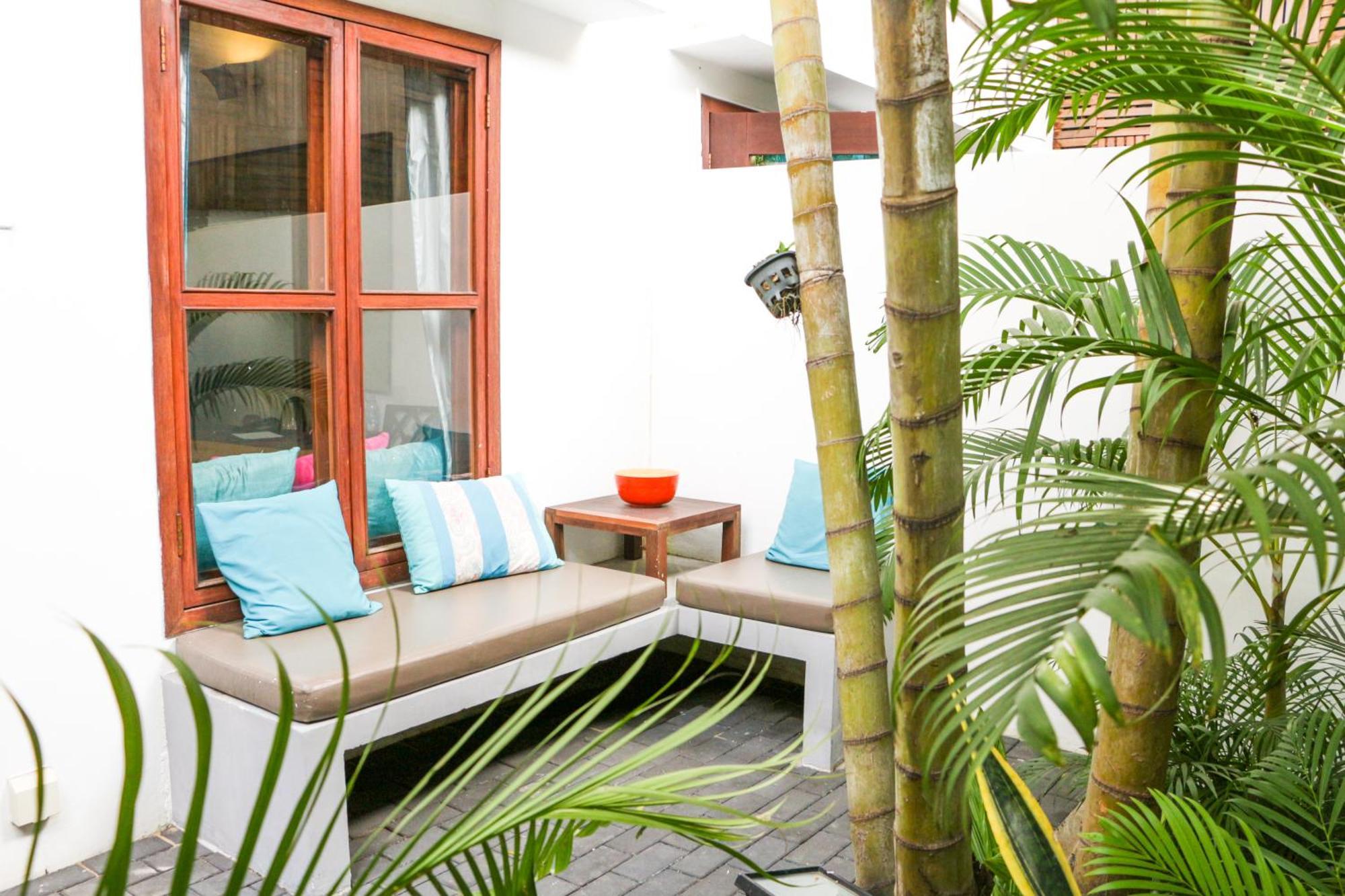 Blue Lime Phnom Penh Hotel Екстериор снимка