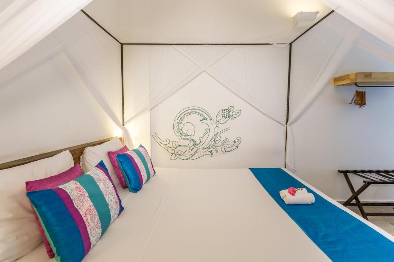 Blue Lime Phnom Penh Hotel Екстериор снимка
